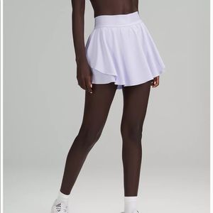 lululemon light purple court revival HR skirt *long, size 8.